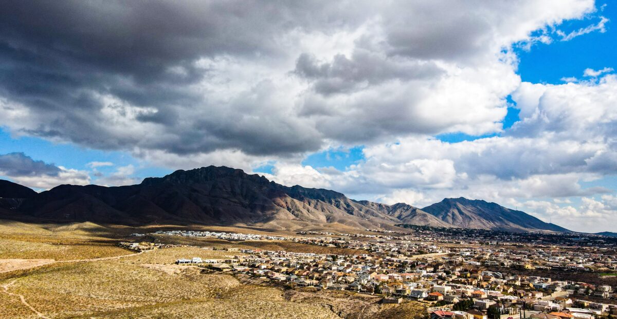 El Paso Franklin Mountains and Homes