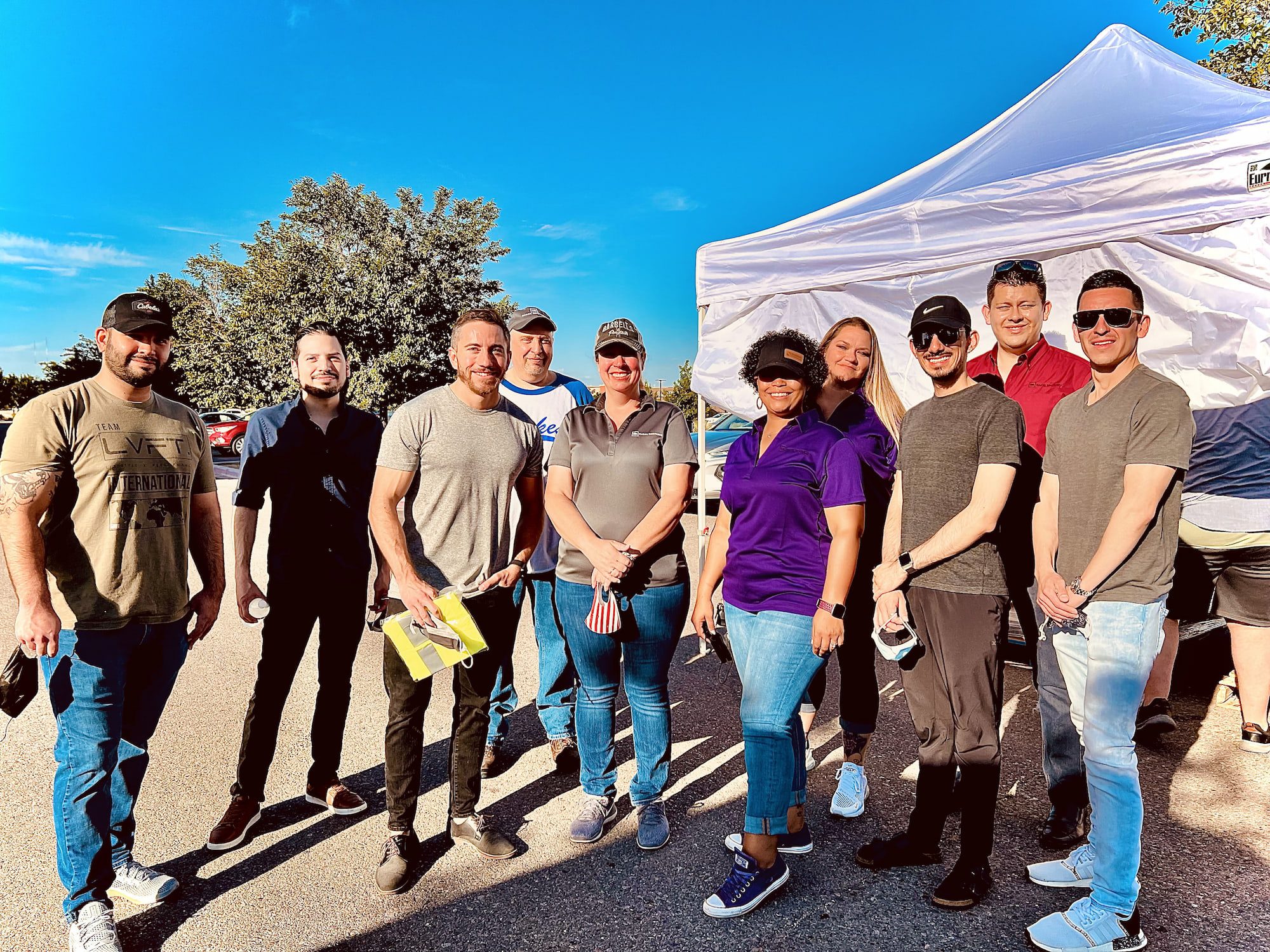 Hakes Brothers Team Volunteers at Roadrunner Food Bank