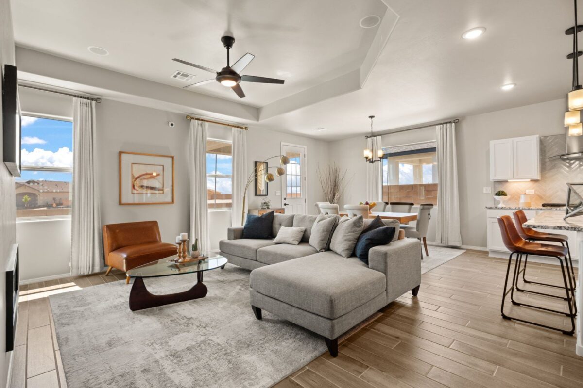 Valencia New Home Plan in Los Lunas