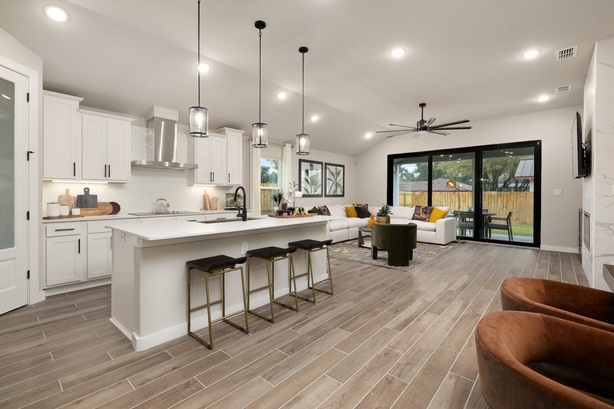 Las Cruces new home community great room in Alamos TX