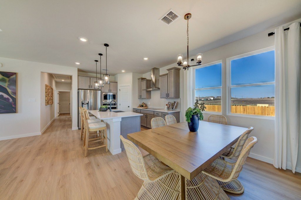 Hakes Brothers model home interior at Highland Ridge.