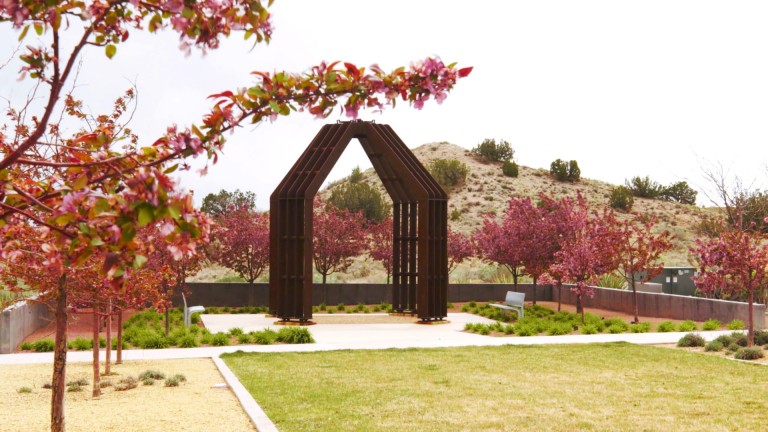 Mariposa Outdoor Art