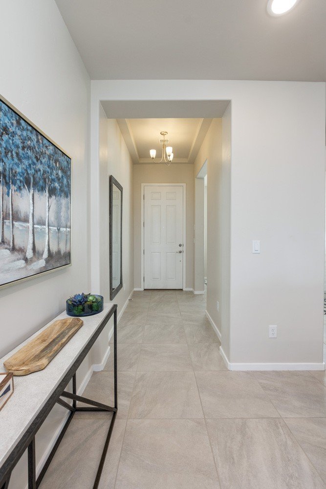 1649 Entry Hallway