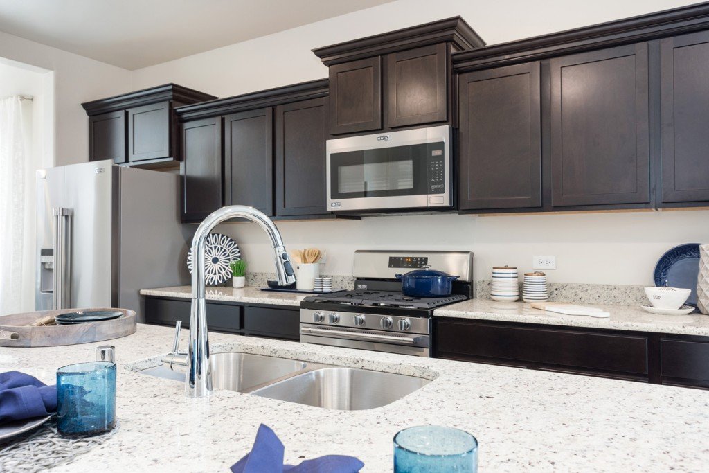 1649 Kitchen Closeup