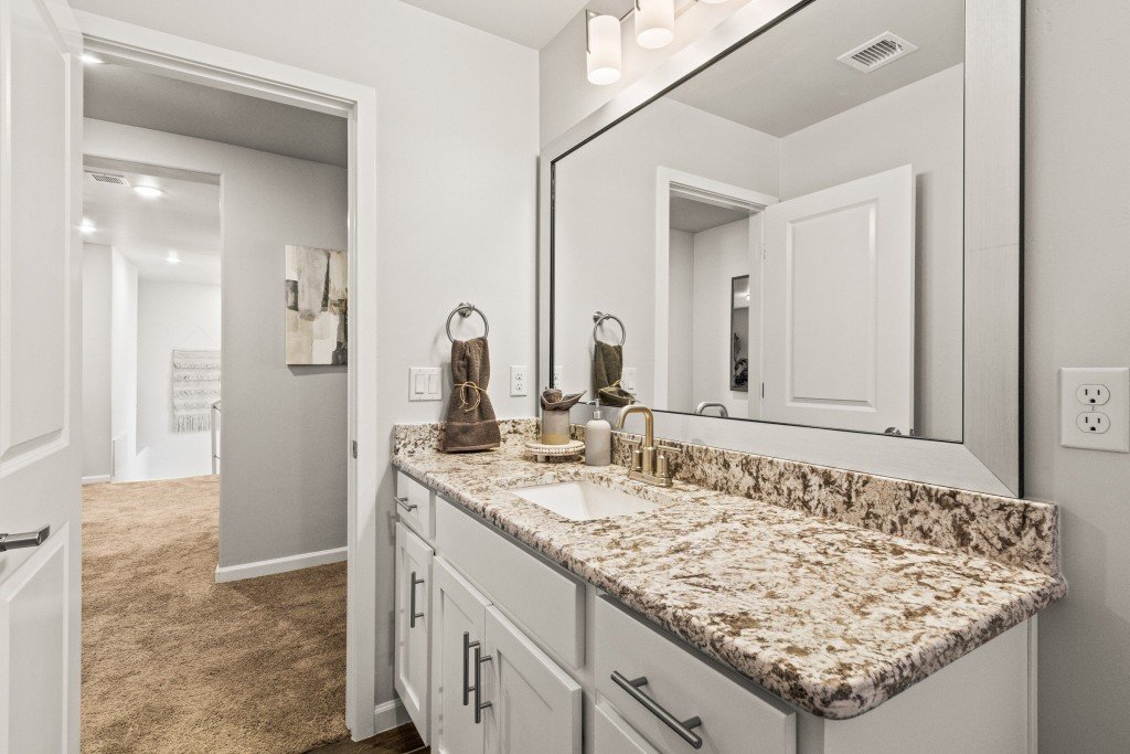 Hall Bath - Painted Desert - Timberon Model Home